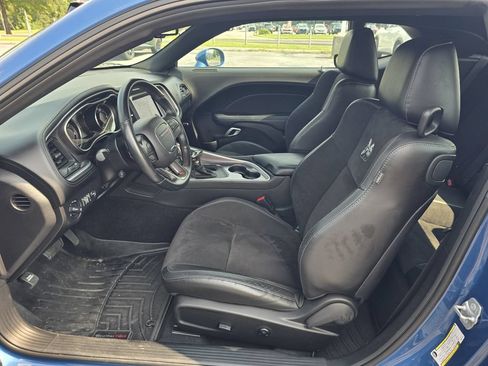 Used 2021 Dodge Challenger R/T Scat Pack w/ Plus Package RWD image 12