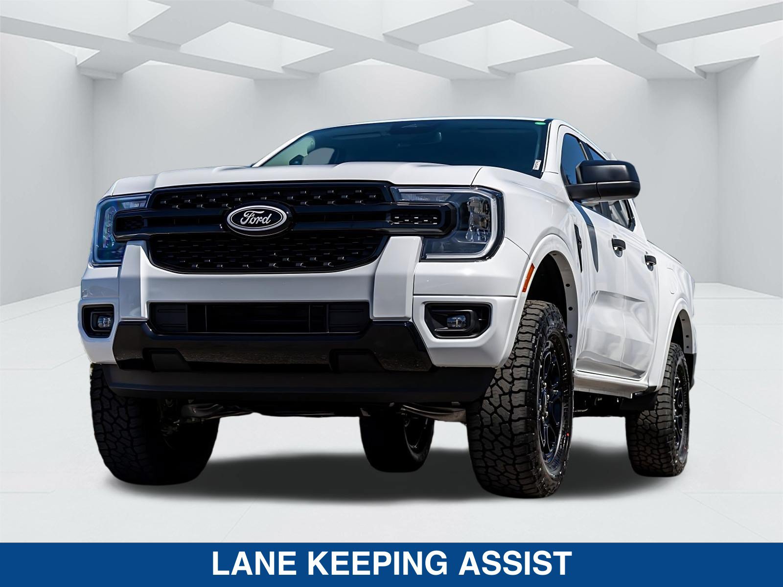 New 2026 Ford Ranger XLT w/ Black Appearance Package RWD image 9