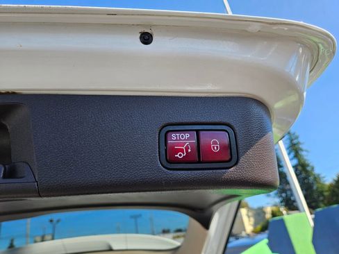 Used 2017 Mercedes-Benz GLE 350 GLE 350 w/ Premium 1 Package image 10