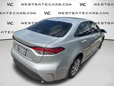 Used 2025 Toyota Corolla LE FWD image 30