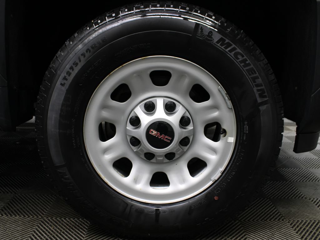 Used 2024 GMC Sierra 2500 Pro AWD/4WD image 13