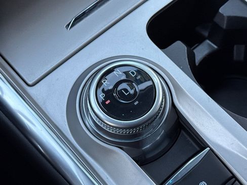 Certified 2022 Ford Explorer XLT w/ Equipment Group 202A image 22