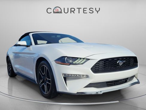 Used 2020 Ford Mustang Premium image 5