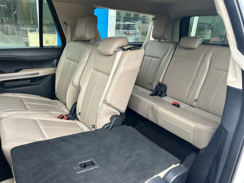 Used 2023 Ford Expedition Max XLT AWD/4WD image 26