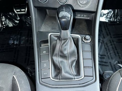 Certified 2023 Volkswagen Jetta Sport image 32