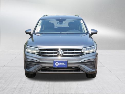 Certified 2024 Volkswagen Tiguan SE AWD/4WD image 2