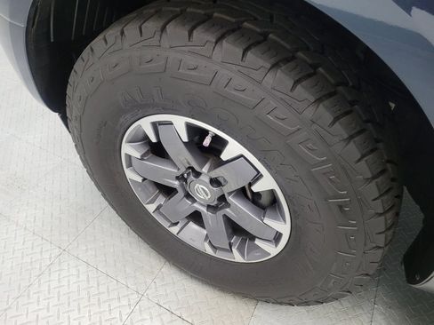 Used 2015 Nissan Frontier Desert Runner image 31