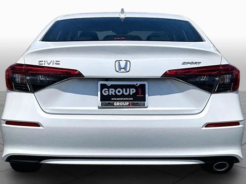 Used 2023 Honda Civic Sport image 5