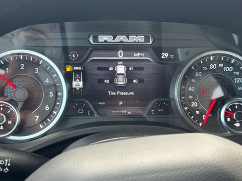 New 2027 RAM 1500 4x4 Crew Cab image 23