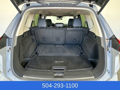 Used 2025 Nissan Rogue Platinum FWD image 29