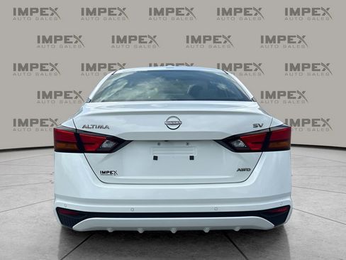 Used 2023 Nissan Altima 2.5 SV image 4