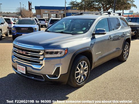Used 2022 GMC Acadia SLT w/ Technology Package image 1