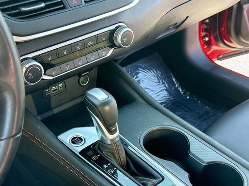 Used 2019 Nissan Altima 2.5 SR w/ SR Premium Package image 10