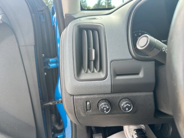 Used 2022 Chevrolet Colorado Z71 AWD/4WD image 28