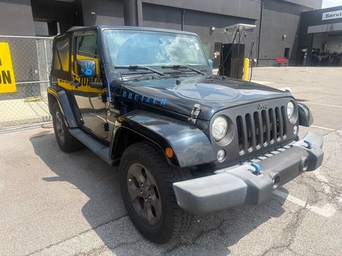 Used 2017 Jeep Wrangler Sport AWD/4WD image 6