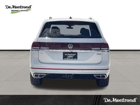 Used 2025 Volkswagen Atlas SEL Premium R-Line image 5