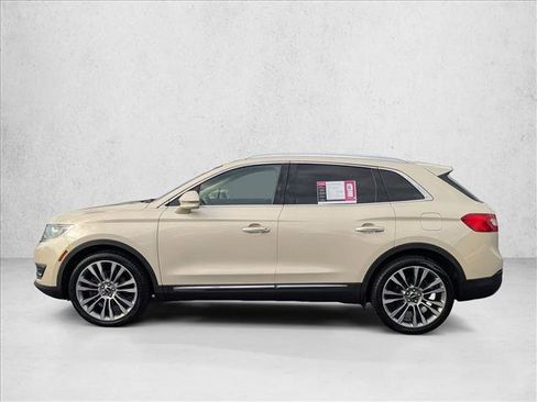 Used 2016 Lincoln MKX Reserve w/ Cargo Utility Package FWD image 9