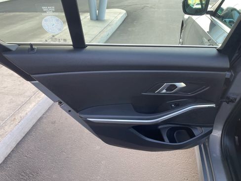 Used 2025 BMW 330i Sedan image 15