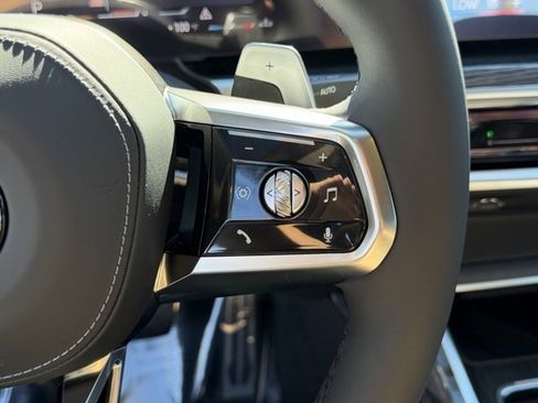New 2026 BMW 740i image 17