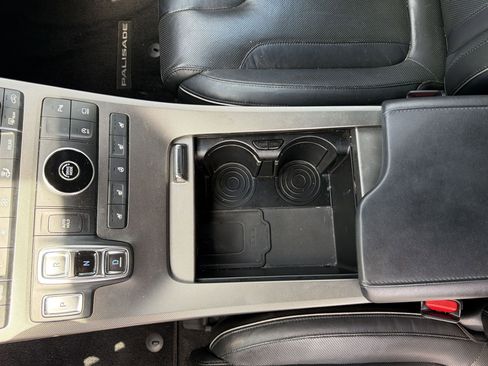 Used 2022 Hyundai Palisade Calligraphy image 22