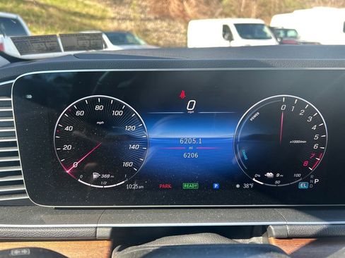 Used 2025 Mercedes-Benz GLE 450e 4MATIC image 14