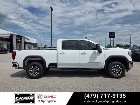 Used 2024 GMC Sierra 2500 SLE w/ SLE Value Package; AWD/4WD image 9
