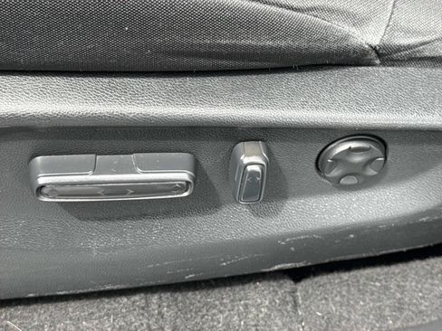 Used 2017 Honda CR-V EX image 23