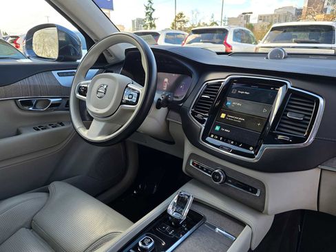 Used 2023 Volvo XC90 T8 Ultimate w/ Lounge Package image 12