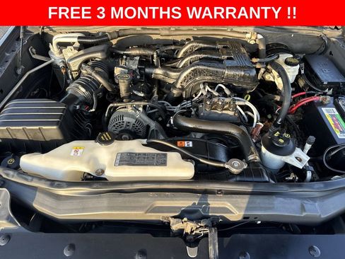 Used 2006 Ford Explorer XLT AWD/4WD image 11