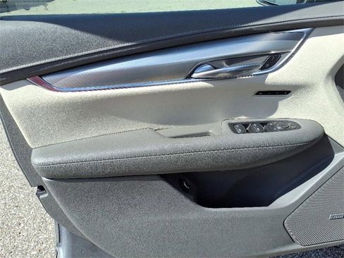 Used 2020 Cadillac XT5 Premium Luxury image 11