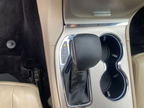 Used 2017 Jeep Grand Cherokee Limited w/ Luxury Group II image 23