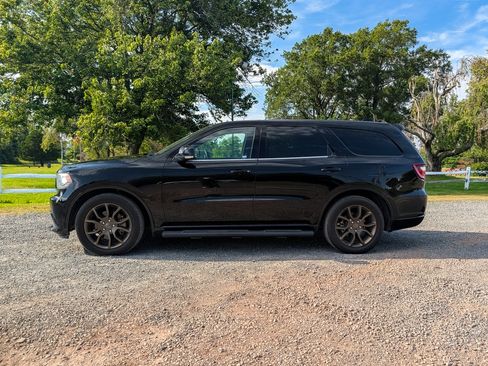 Used 2017 Dodge Durango R/T w/ Technology Group AWD/4WD image 9