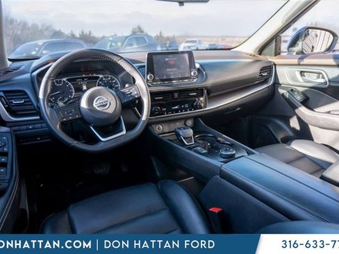 Used 2021 Nissan Rogue SV w/ Premium Package image 24