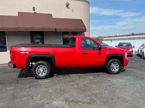 Used 2011 Chevrolet Silverado 1500 W/T w/ LS Package AWD/4WD image 4