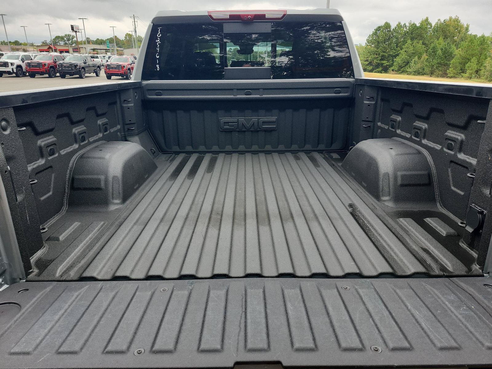 Used 2026 GMC Sierra 1500 Denali w/ Denali Reserve Package AWD/4WD image 13