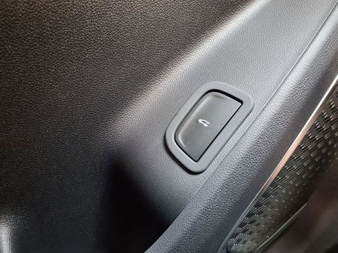 New 2026 Buick Enclave Preferred w/ Power Package image 9