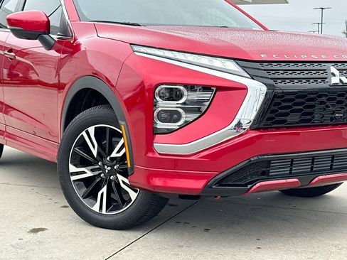 Used 2025 Mitsubishi Eclipse Cross Black Edition image 9