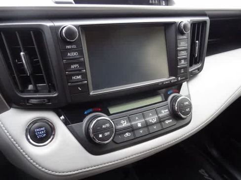 Used 2018 Toyota RAV4 Limited AWD/4WD image 14