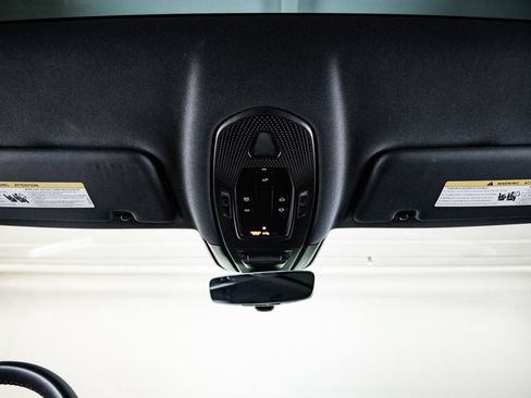 Used 2024 Porsche Cayenne Coupe AWD/4WD image 20