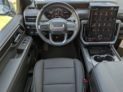 New 2026 GMC Yukon Elevation w/ Elevation Premium Package AWD/4WD image 12