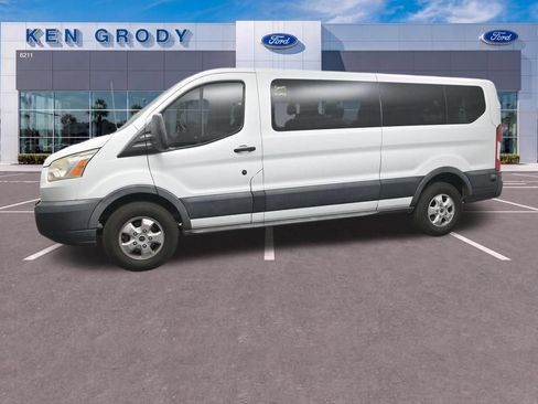 Used 2017 Ford Transit 350 XLT RWD image 9
