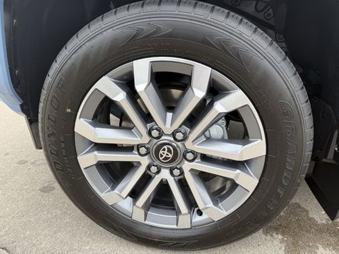 New 2025 Toyota 4Runner Limited image 12