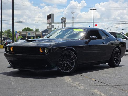 Used 2022 Dodge Challenger R/T Scat Pack w/ Plus Package RWD image 1