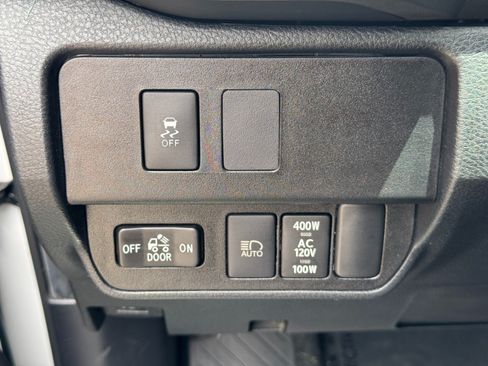 Used 2021 Toyota Tacoma TRD Sport w/ Technology Package RWD image 16