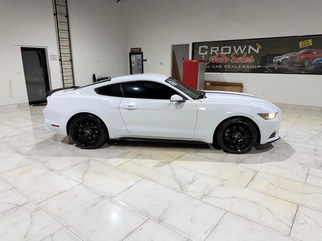 Used 2017 Ford Mustang Coupe RWD image 6