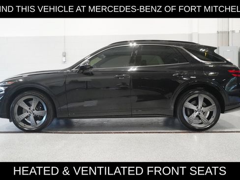 Used 2025 Genesis GV70 2.5T w/ Sport Prestige Package AWD/4WD image 3