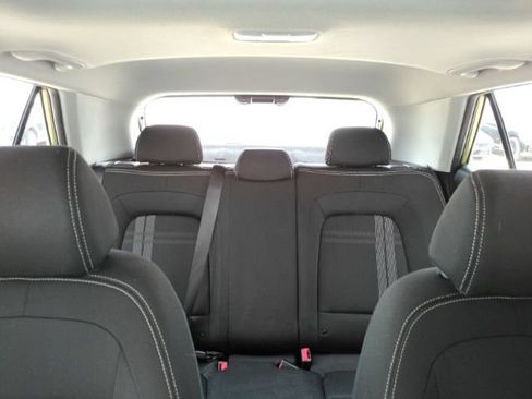Used 2022 Hyundai Venue SEL FWD image 28