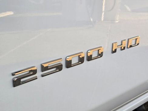 Used 2024 Chevrolet Silverado 2500 LTZ image 10