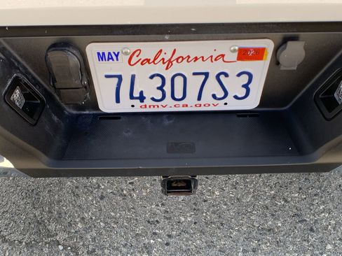 Used 2023 Ford F150 Lariat w/ Equipment Group 502A High image 48