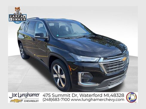 Used 2023 Chevrolet Traverse LT w/ LT Premium Package AWD/4WD image 1